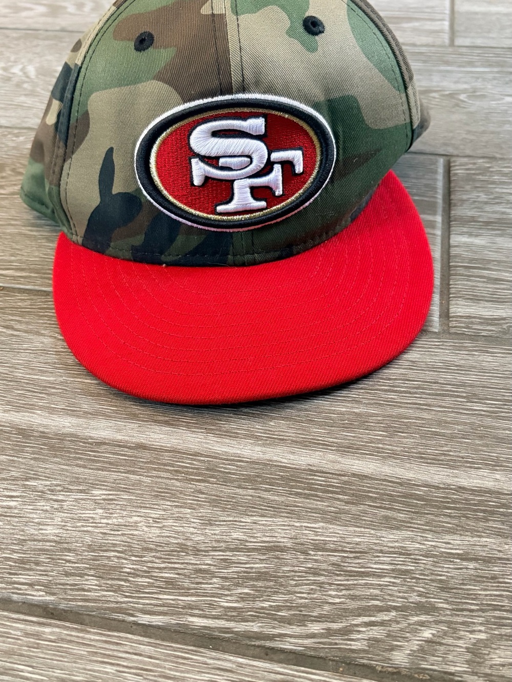 San Francisco 49ers Camo Snapback Hat - Picture 6 of 6